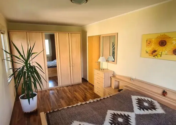 Modern Townhouse, Quiet And Close To The Centre. * Berlín