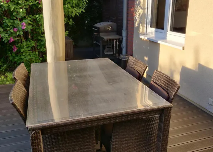 بيت للعطل Modern Townhouse, Quiet And Close To The Centre. *